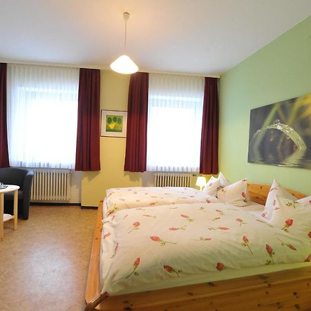 Landgasthof Zum Goldenen Loewen Moosbach  Buitenkant foto