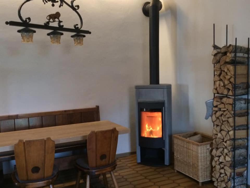 Landgasthof Zum Goldenen Loewen Moosbach  Buitenkant foto