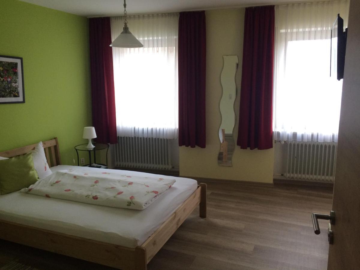 Landgasthof Zum Goldenen Loewen Moosbach  Buitenkant foto